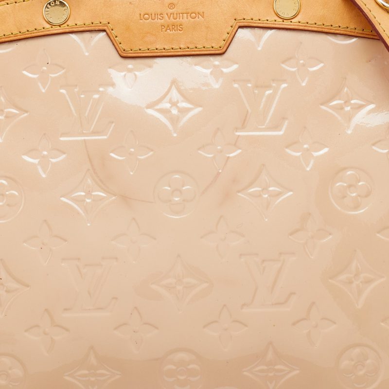 Louis Vuitton Blanc Corail Monogram Vernis Brea MM Bag - Image 5