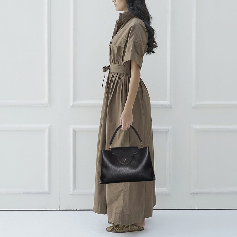 Louis Vuitton Black Taurillon Leather Capucines GM Bag - Image 2