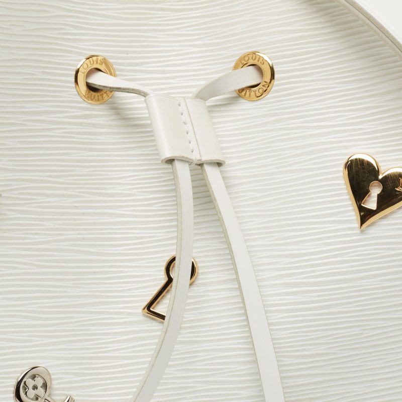 LOUIS VUITTON White Epi Leather Lovelock NeoNoe MM Bag - Image 4