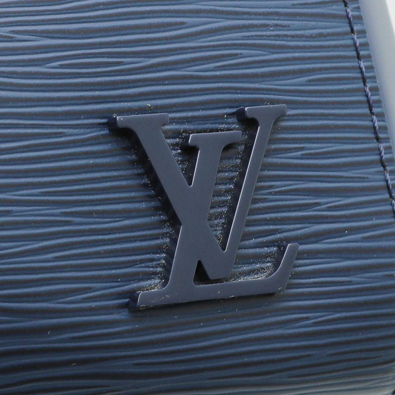 Louis Vuitton Blue Marine Cluny MM Bag - Image 8