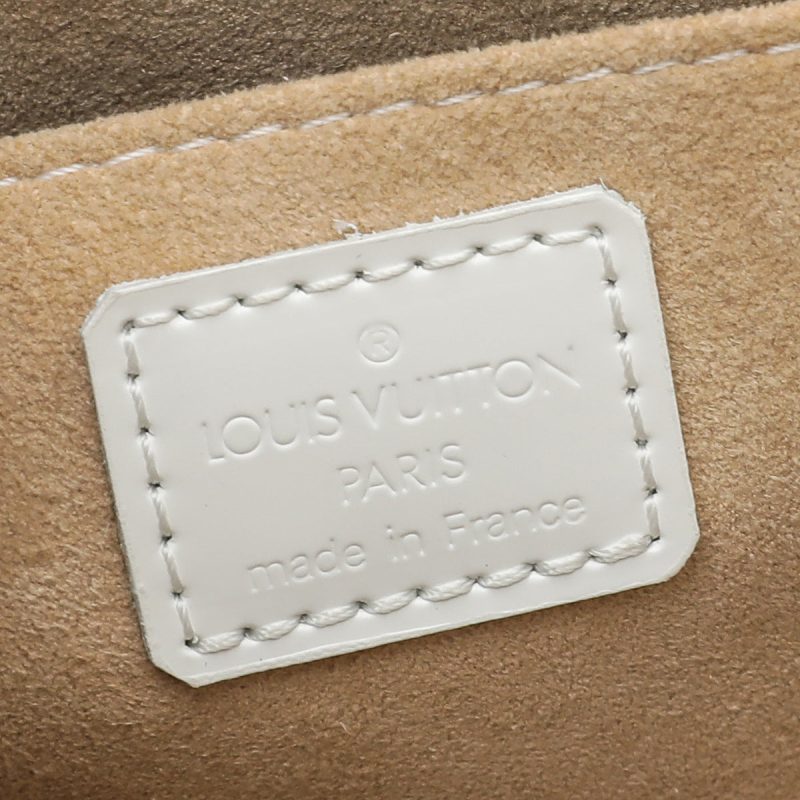 LOUIS VUITTON Beaubourg MM Bag MNG - Image 9