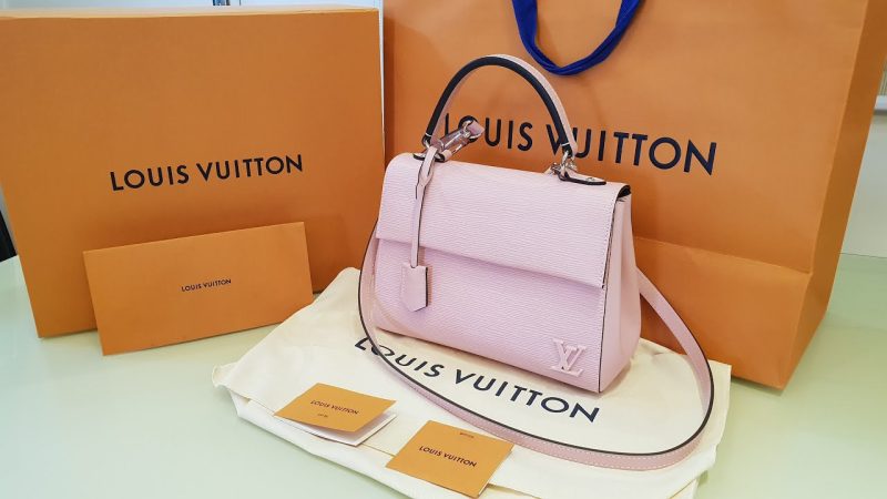 Louis Vuitton Cluny BB Epi Leather Rose Ballerine - Image 4