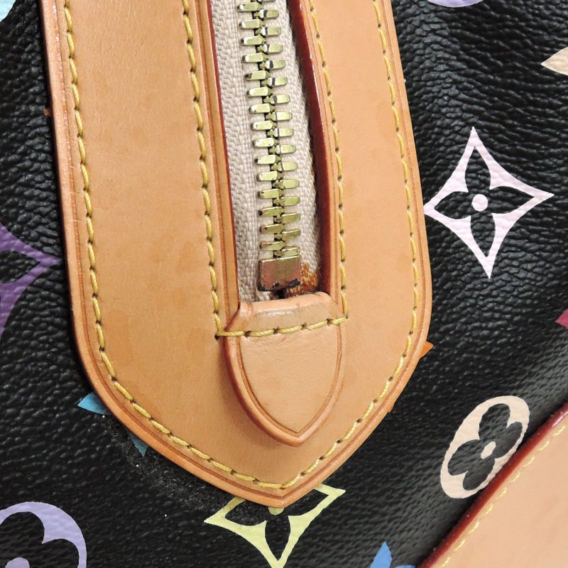 Louis Vuitton CléaLeather Wallet() - Image 11