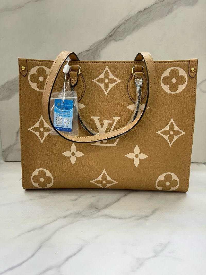 Louis Vuitton Beige Leather Trunk Shoulder Bag - Image 6
