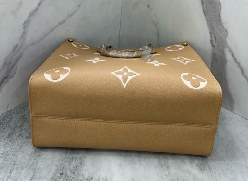 Louis Vuitton Beige Leather Trunk Shoulder Bag - Image 5